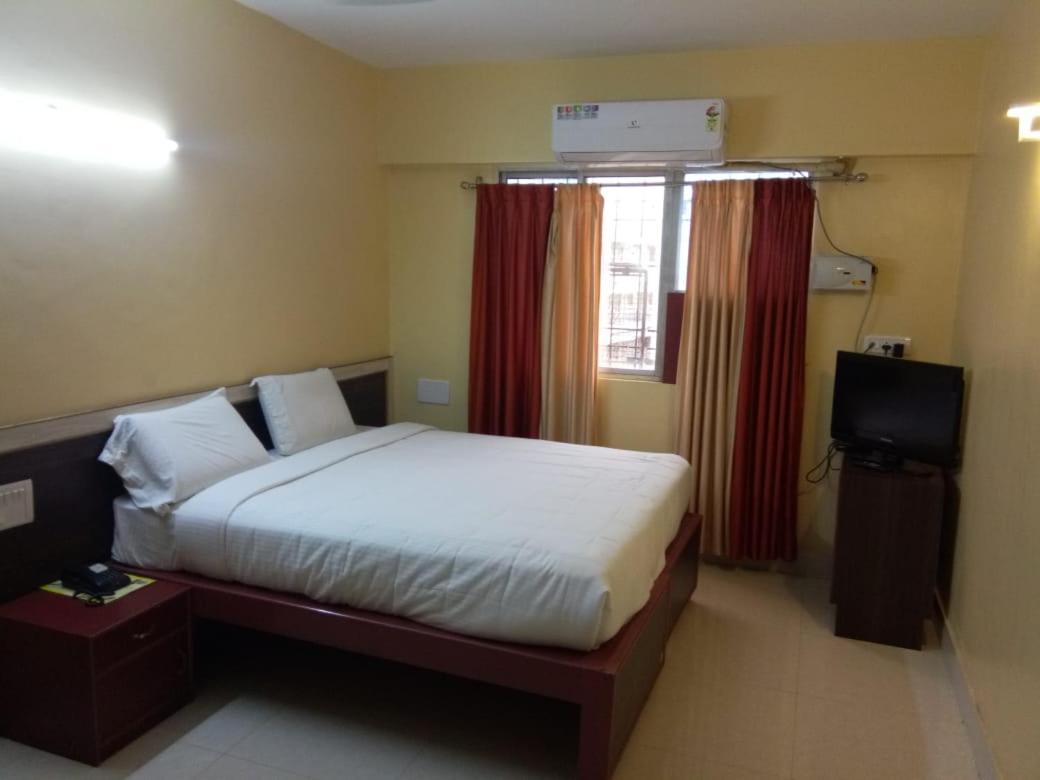 Hotel Vyshak International Mysore Luaran gambar